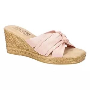 Tuscany by easy street Ghita Wedge Sandals in bush crepe 9.5W
